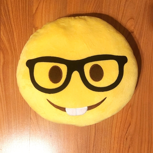 Happy Emojie Nerd 🤓 Pillow EUC - Picture 1 of 6